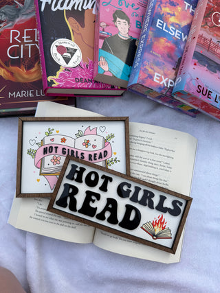 Hot Girls Read