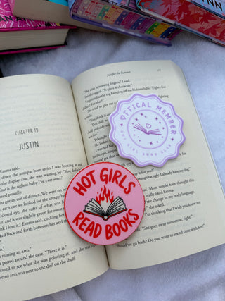 Hot Girls Read Magnets