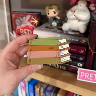 Book Stack Magnet