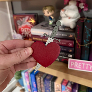 Romantasy Magnet