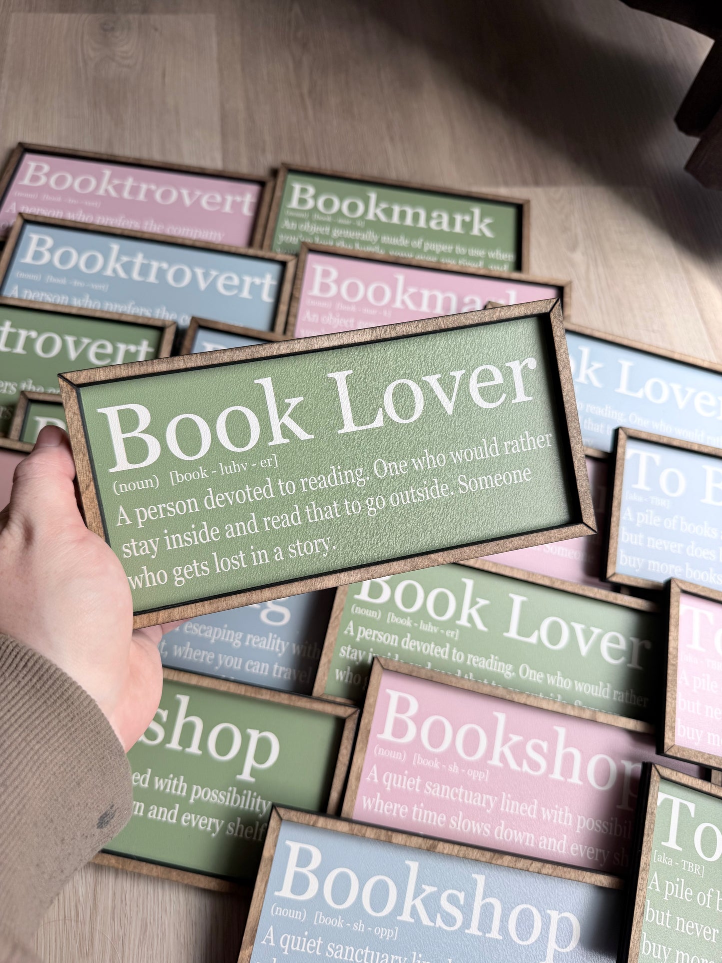 Shelfie - Book Lover Definition