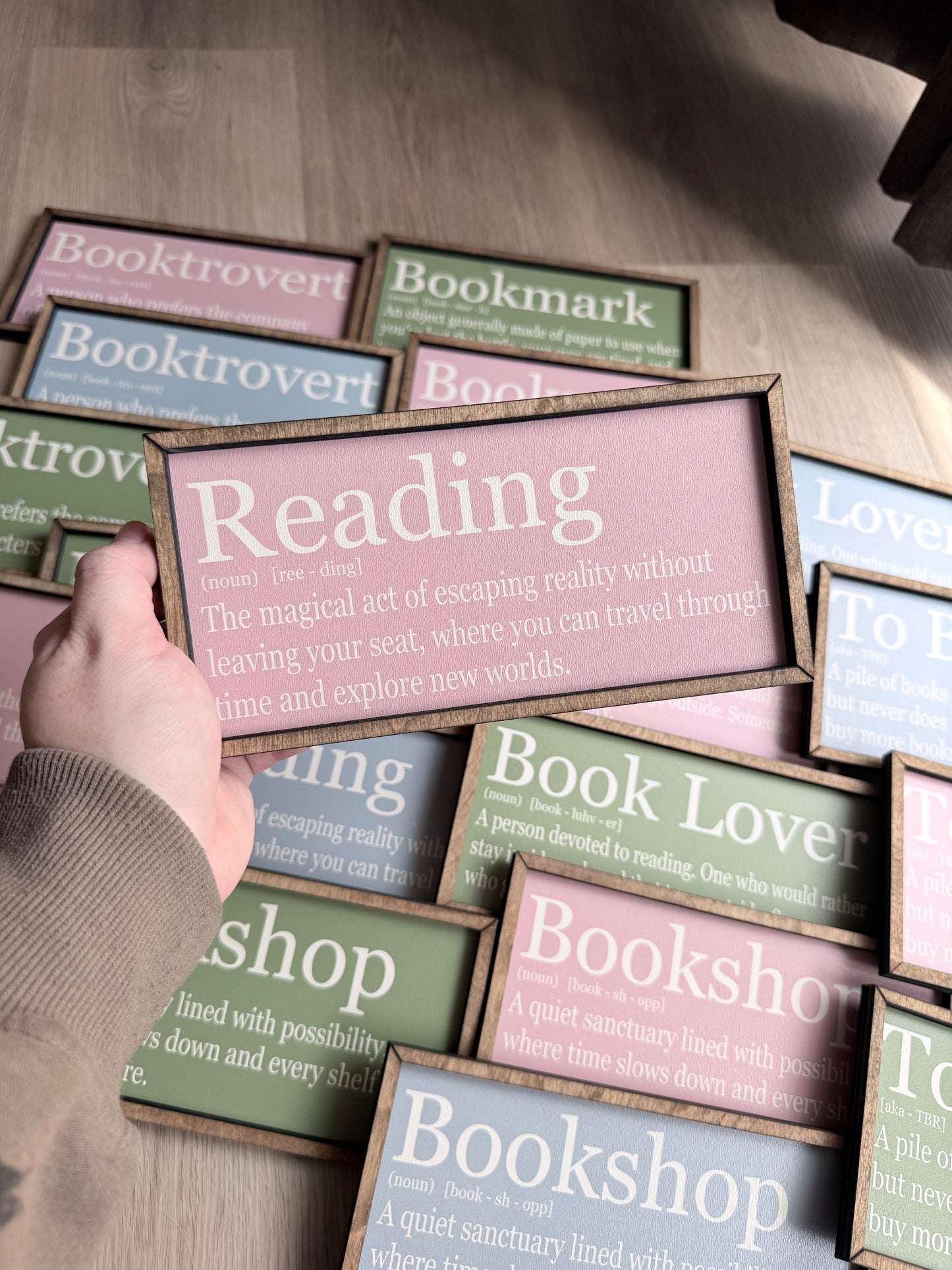 Shelfie - Reading Definition