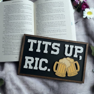 Tits Up, Ric