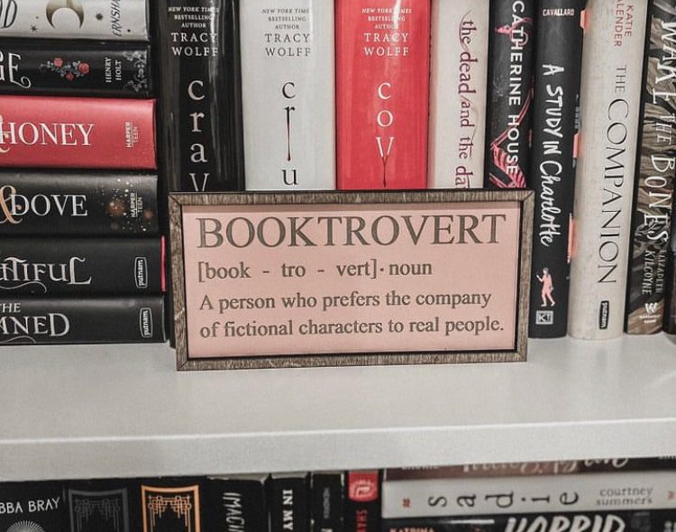 Shelfie - Booktrovert