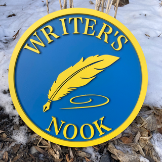 Customizable Writer's Nook